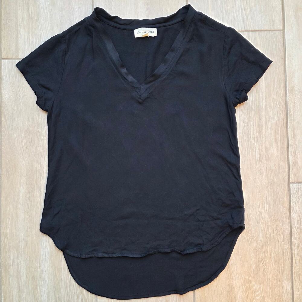Cloth & Stone Anthropologie XS Black Slub Tee Hi Low Hem Rayon Casual Top
